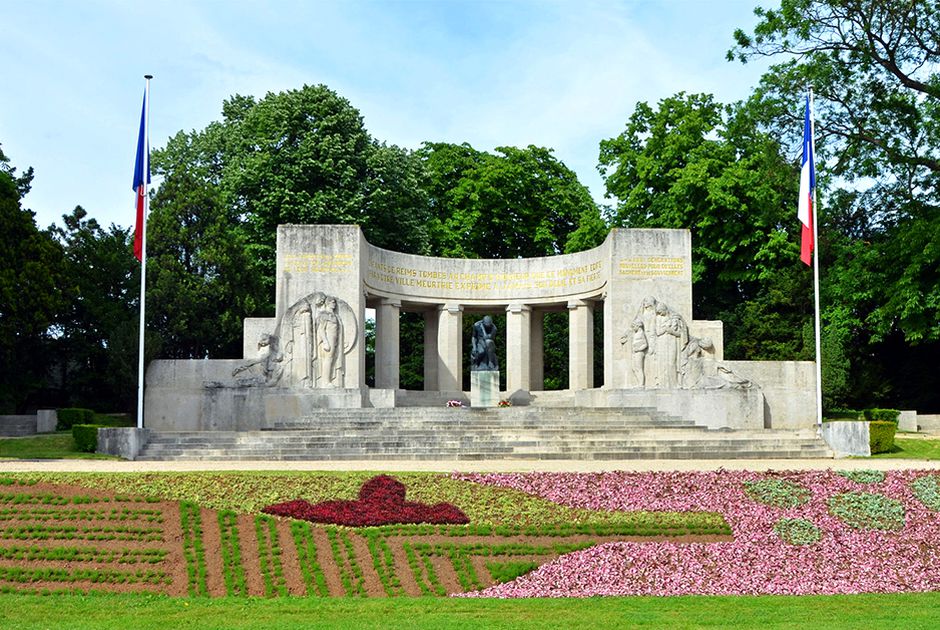 Đài tưởng niệm Reims - Tour Du Lịch Pháp